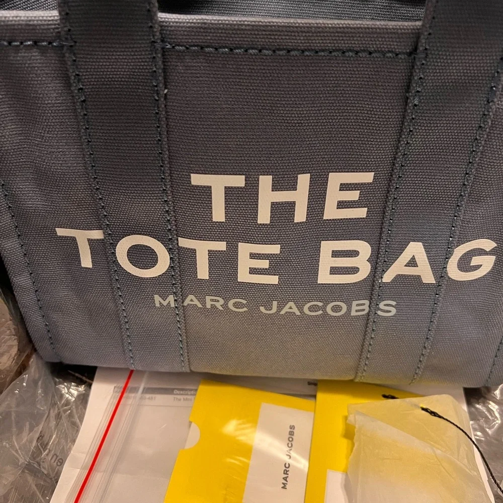 Marc Jacobs Light Blue Crossbody Tote Bag - Picture 3 of 16